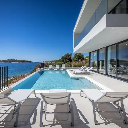 Sensational 5 Bedrooms Miracle Balcony Overlooking Amazing Sea Views Villa Rogoznica (Sibenik-Knin)