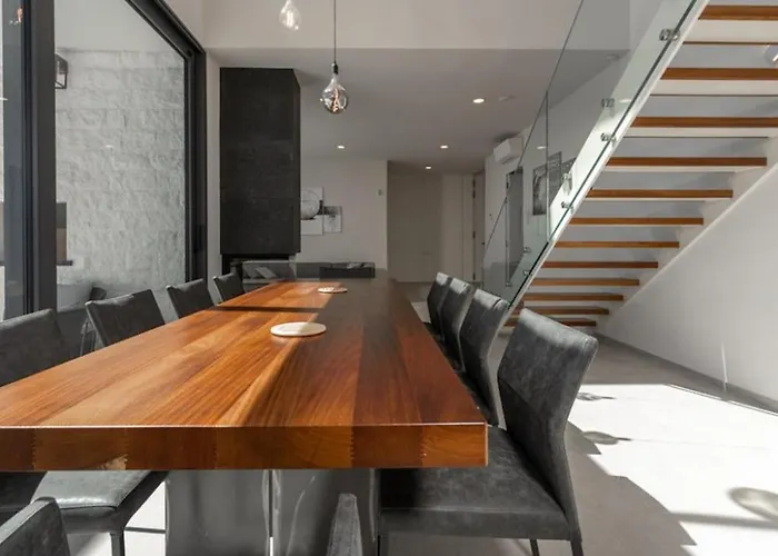 Villa Sensational 5 Bedrooms Miracle Balcony Overlooking Sea